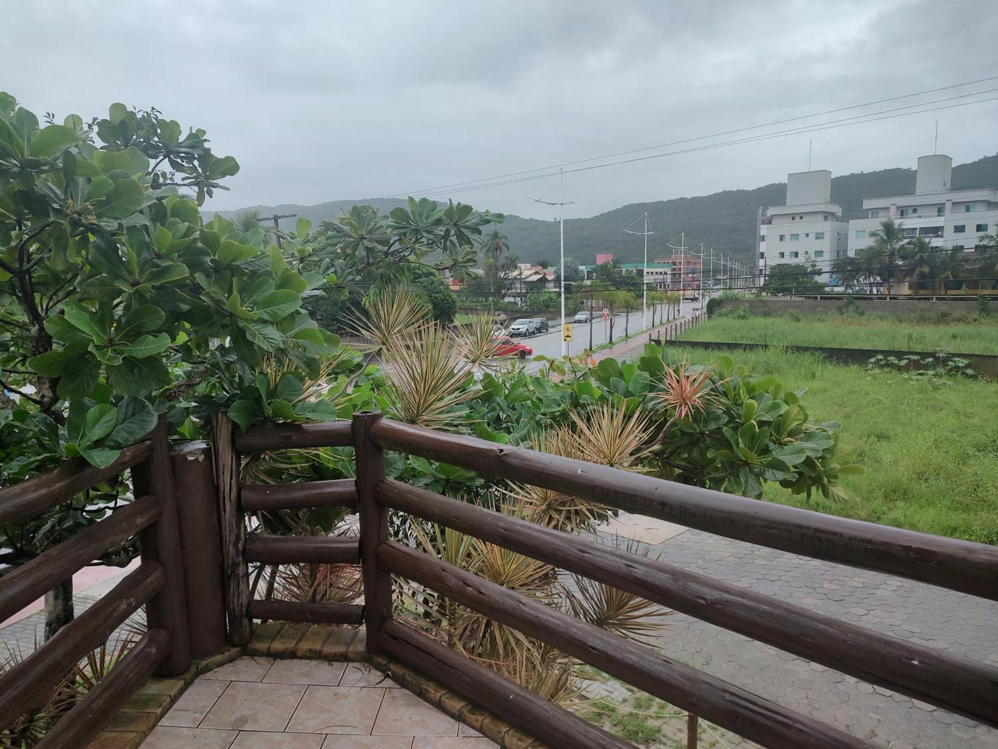 Pousada Martin Pescador Hotel Bombinhas Exterior photo